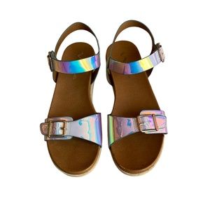 Nina Iridescent Faux Buckle Adjustable Non-Marking Sandals‎ Size 6 (6.5)